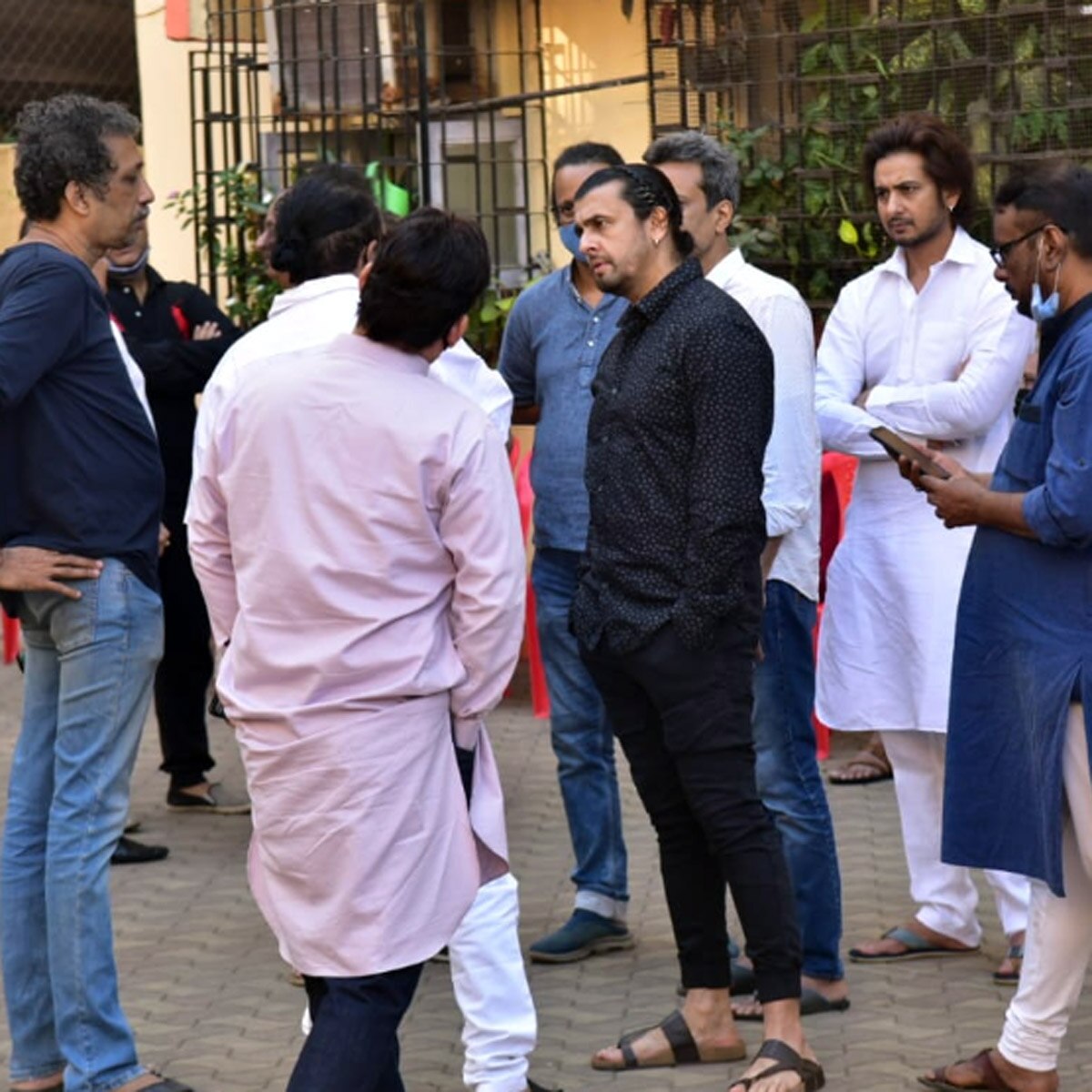 सोनू न‍िगम