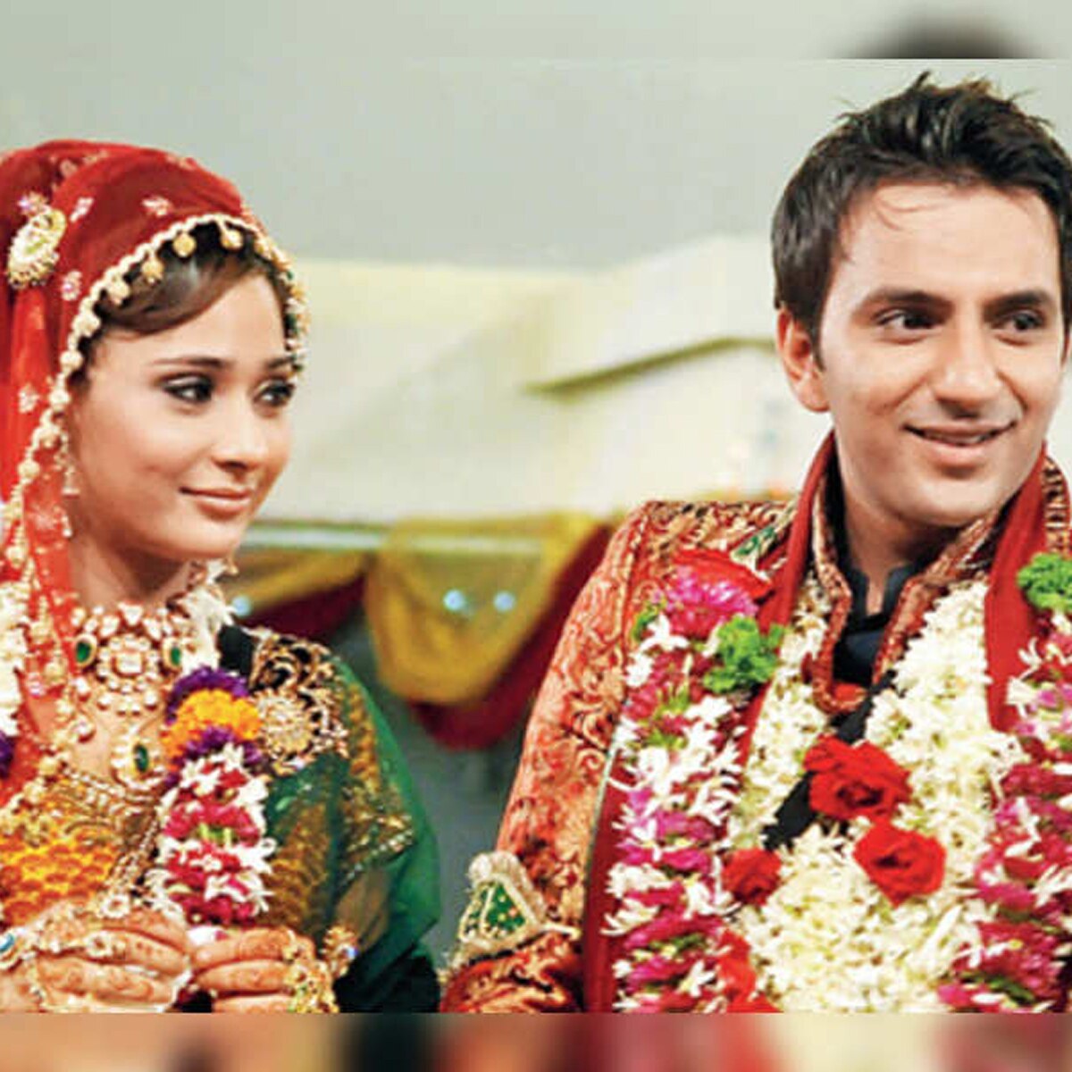 अली मर्चेंट संग सारा खान