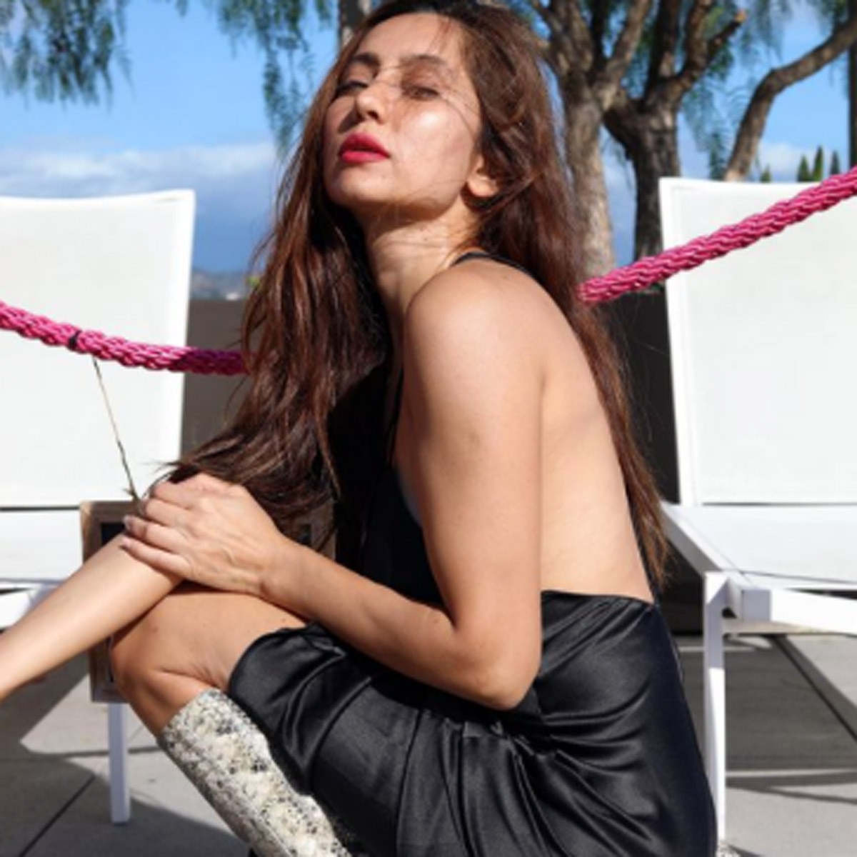 अनुषा दांडेकर 