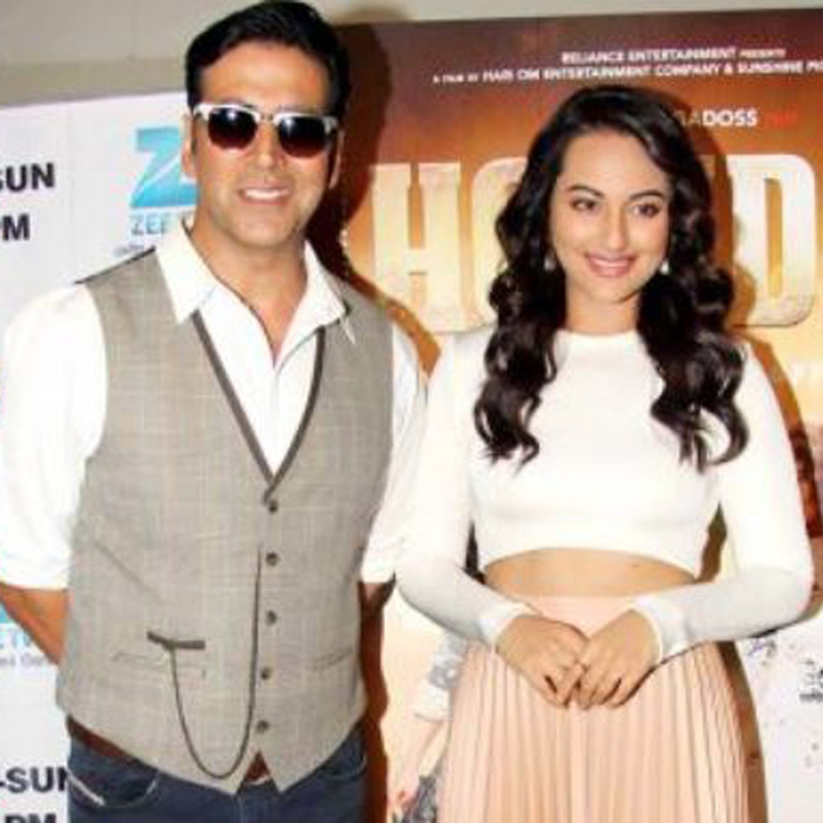 अक्षय और सोनाक्षी