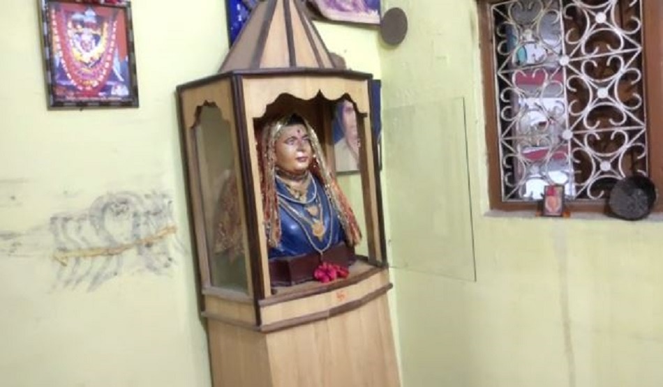 सास को ही मान लिया देवी