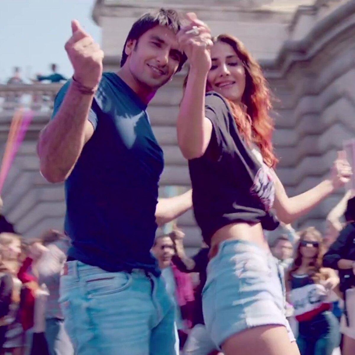 रणवीर सिंह और वाणी कपूर 