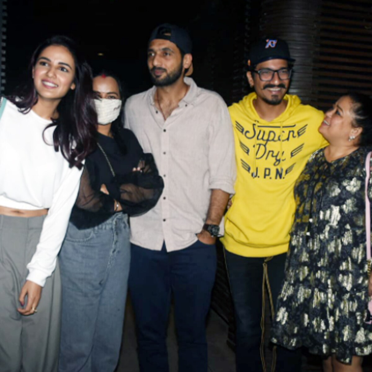 जैस्मिन की पार्टी