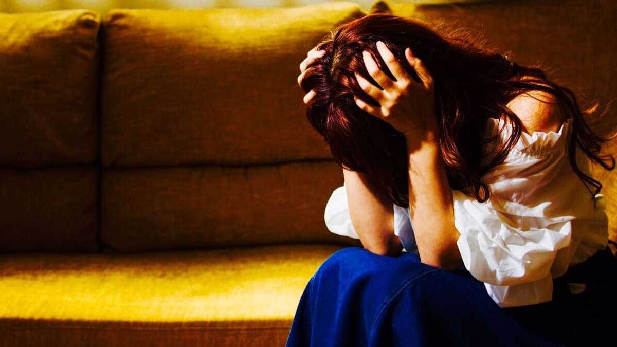 छेड़छाड़ का विरोध करने पर महिला के प्राइवेट पार्ट में डाली बोतल