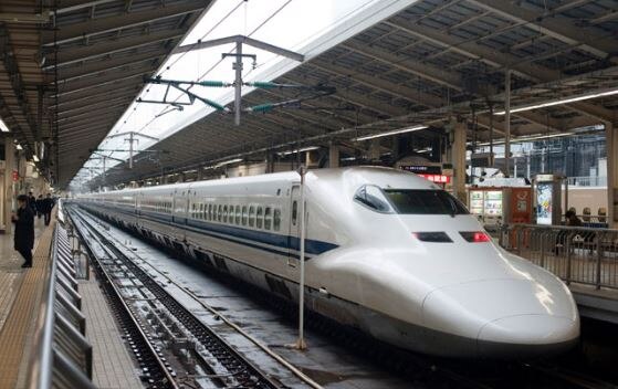 रेलवे इन्फ्रास्ट्रक्चर पर खर्च की जरूरत 