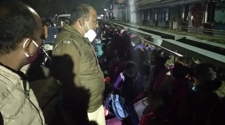 बीडीओ ने बताया की गुरुकुल की वार्डन के पास कोई भी वैध आदेश या पत्र नहीं है.