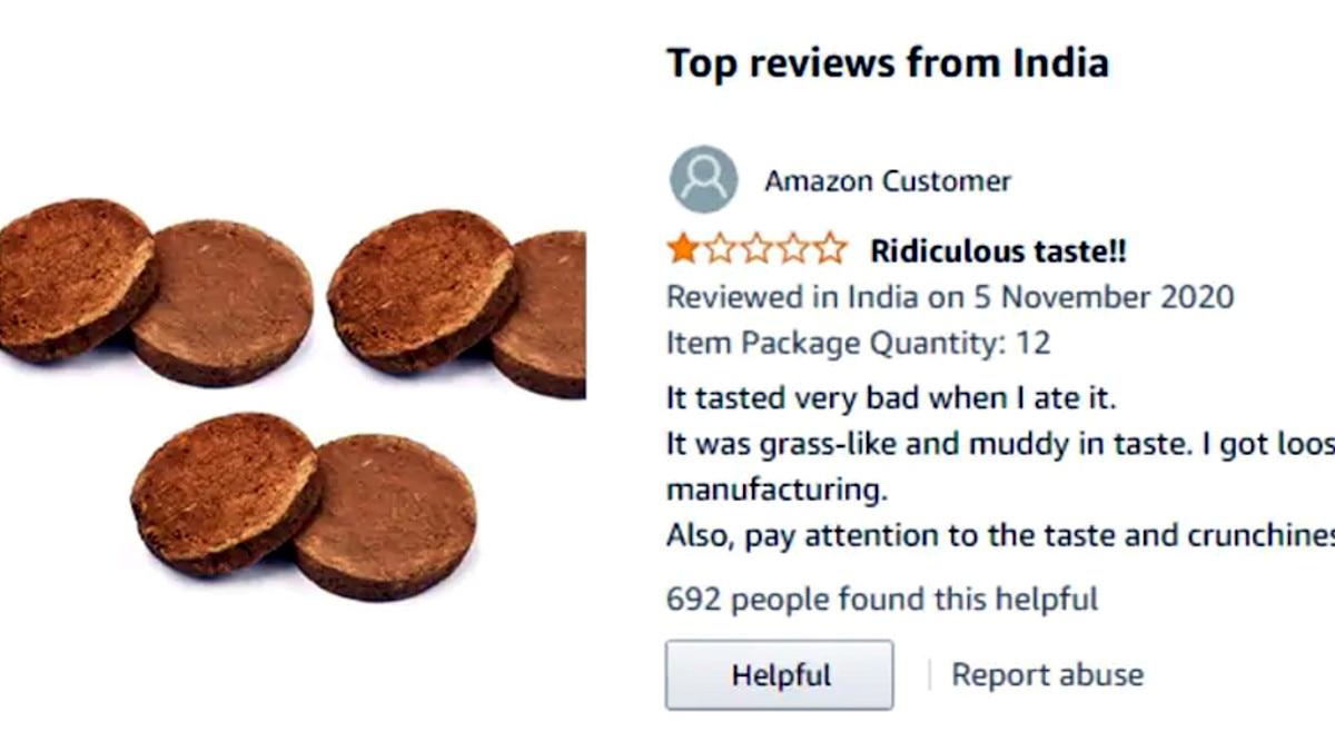 अमेज़न साइट से मंगवाये गोबर के उपले, केक समझ कर खाकर दिया रिव्यू