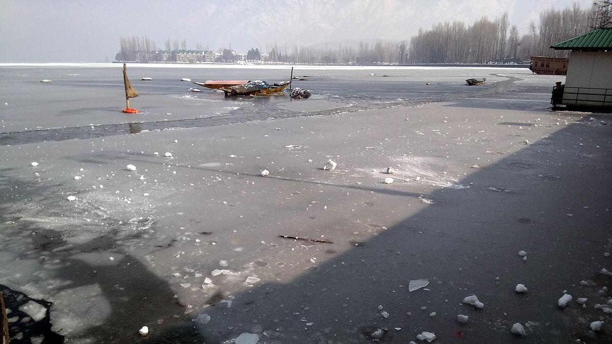 Dal Lake Frozen In Srinagar