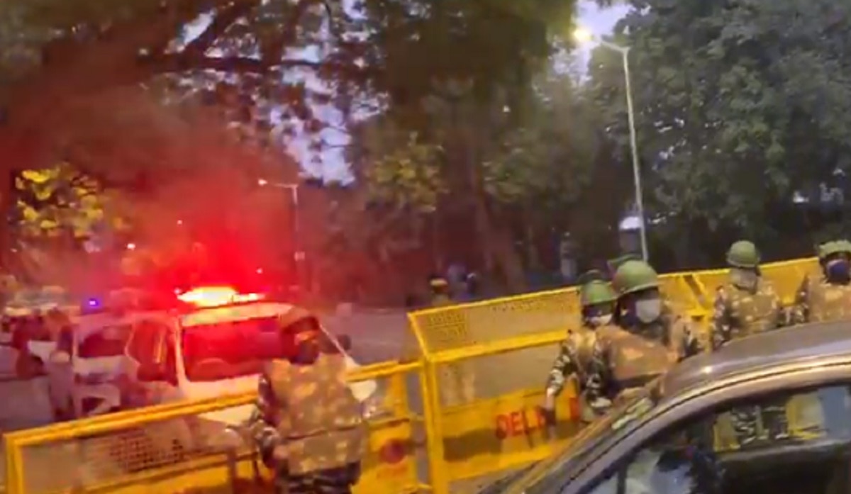 दिल्ली में इजरायली दूतावास के पास धमाका