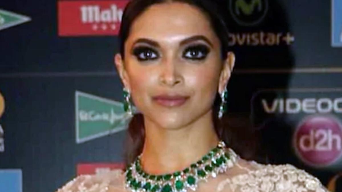 दीपिका पादुकोण