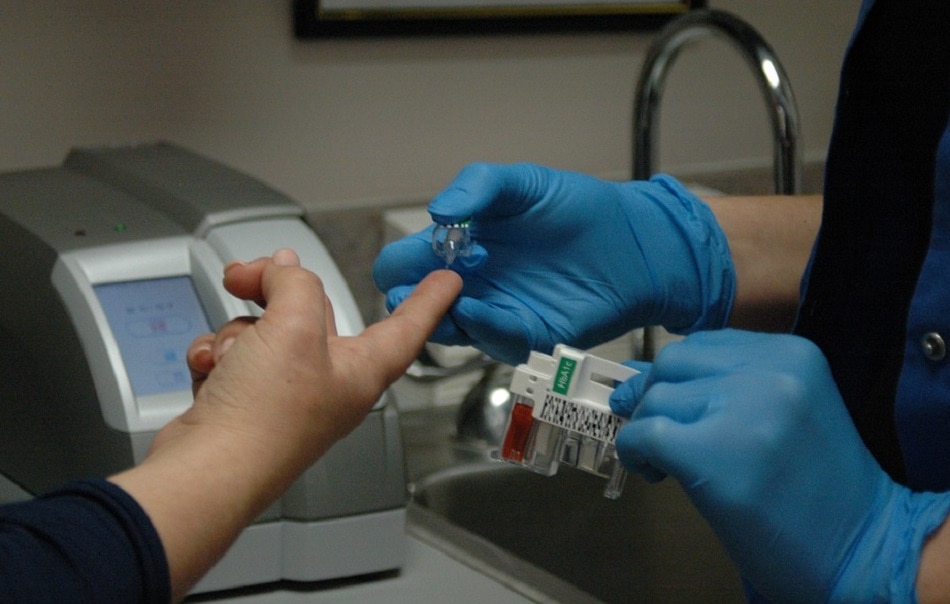 ब्लड शुगर को नियंत्रित करता है