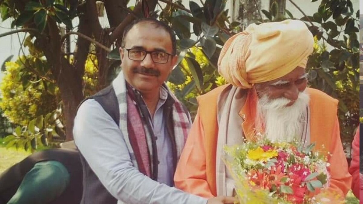 फक्कड़ बाबा के नाम से बुलाते हैं लोग