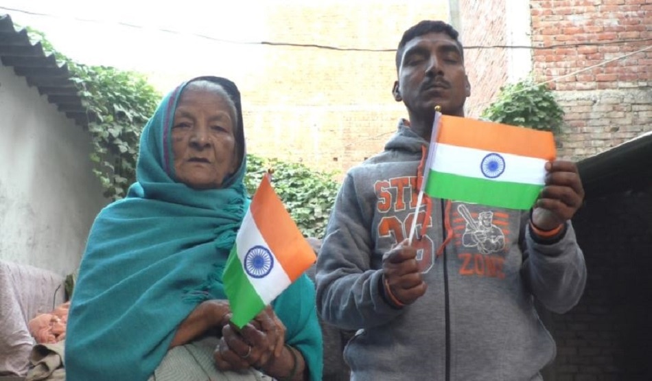 75 साल की मां का संघर्ष 