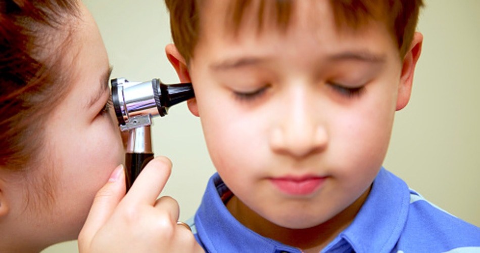 कान दर्द के लक्षण