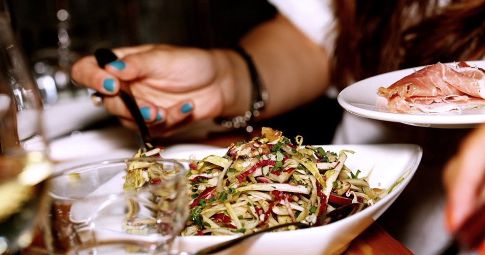 पेट भरा लगना