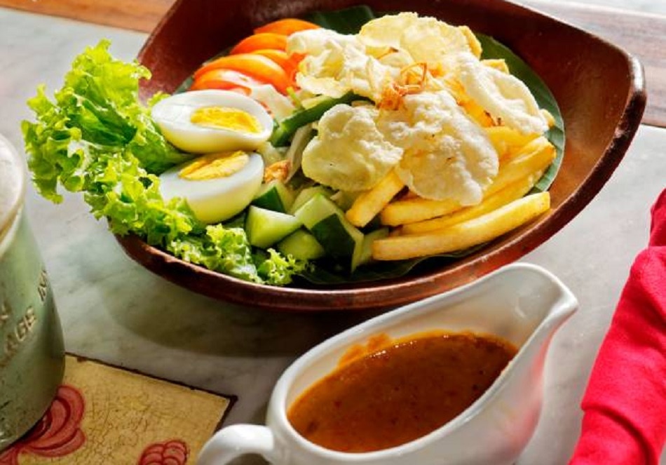 अंडा और हॉट सॉस