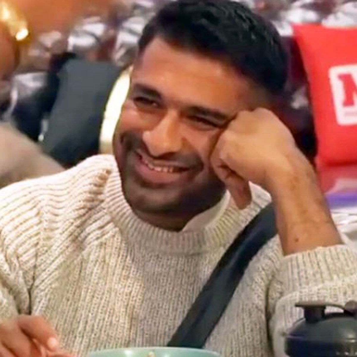 एजाज खान 