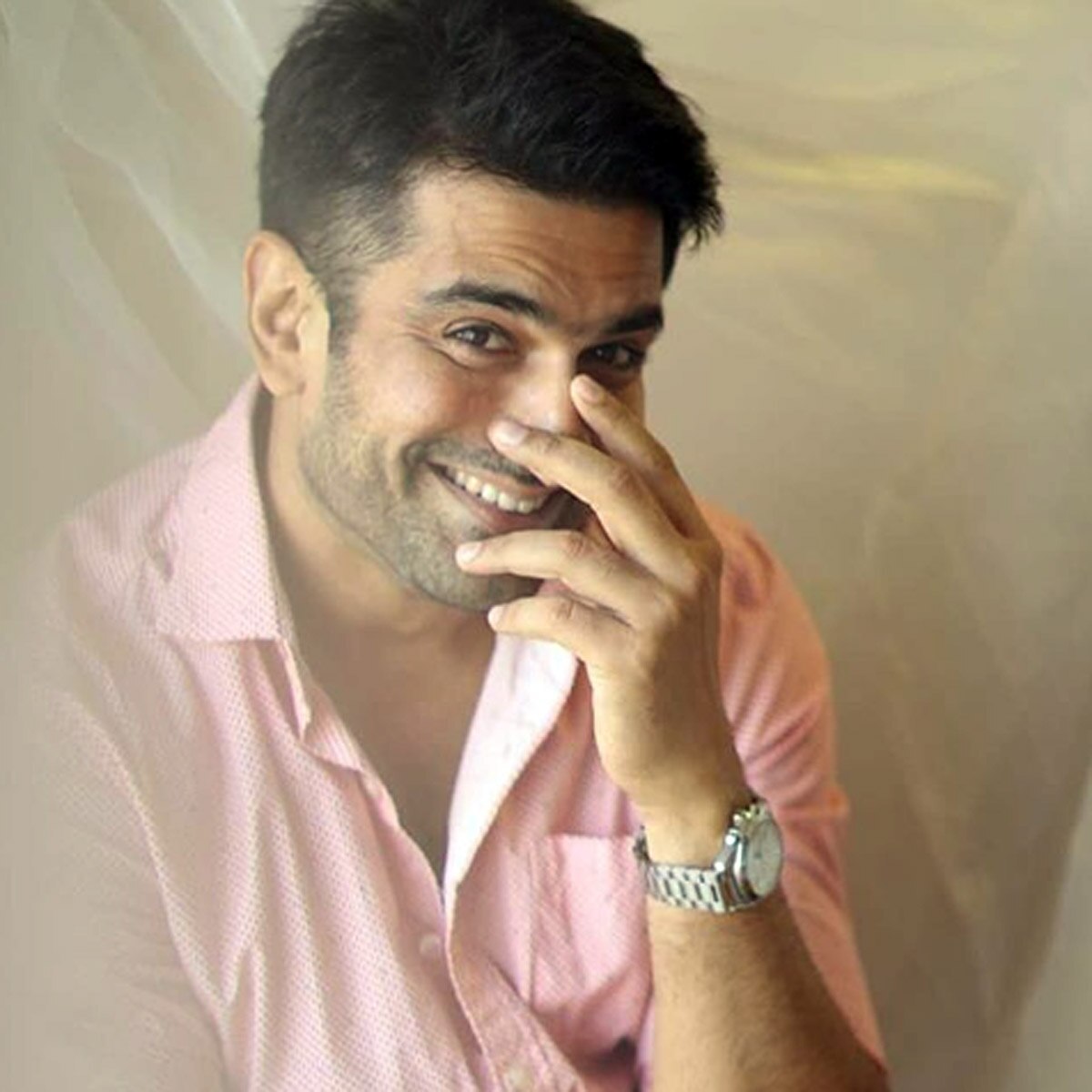 एजाज खान 