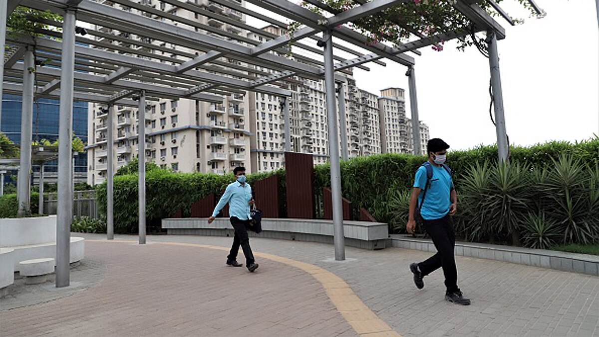 IIT Researcher Build road that generate Electricity by walking