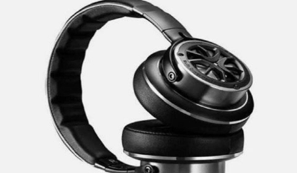 जान का दुश्मन बना ईयरफोन