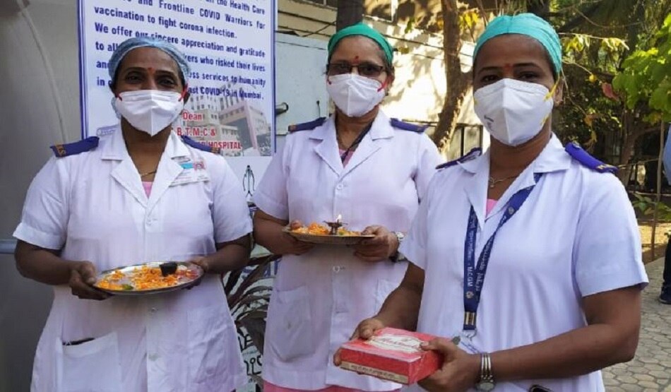 देश में वैक्सीनेशन की शुरुआत