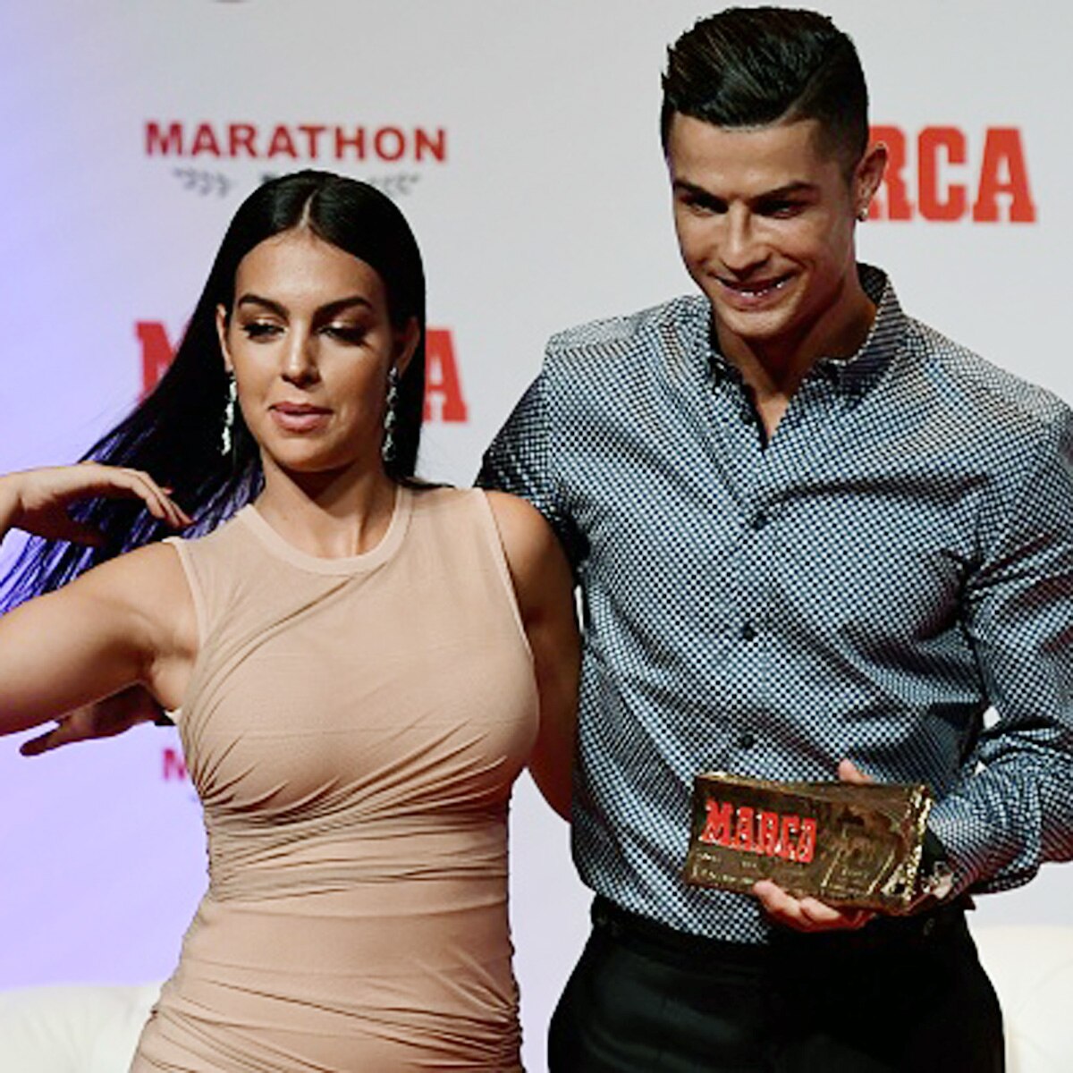 क्रिस्टियानो रोनाल्डो अपनी गर्लफ्रेंड के साथ