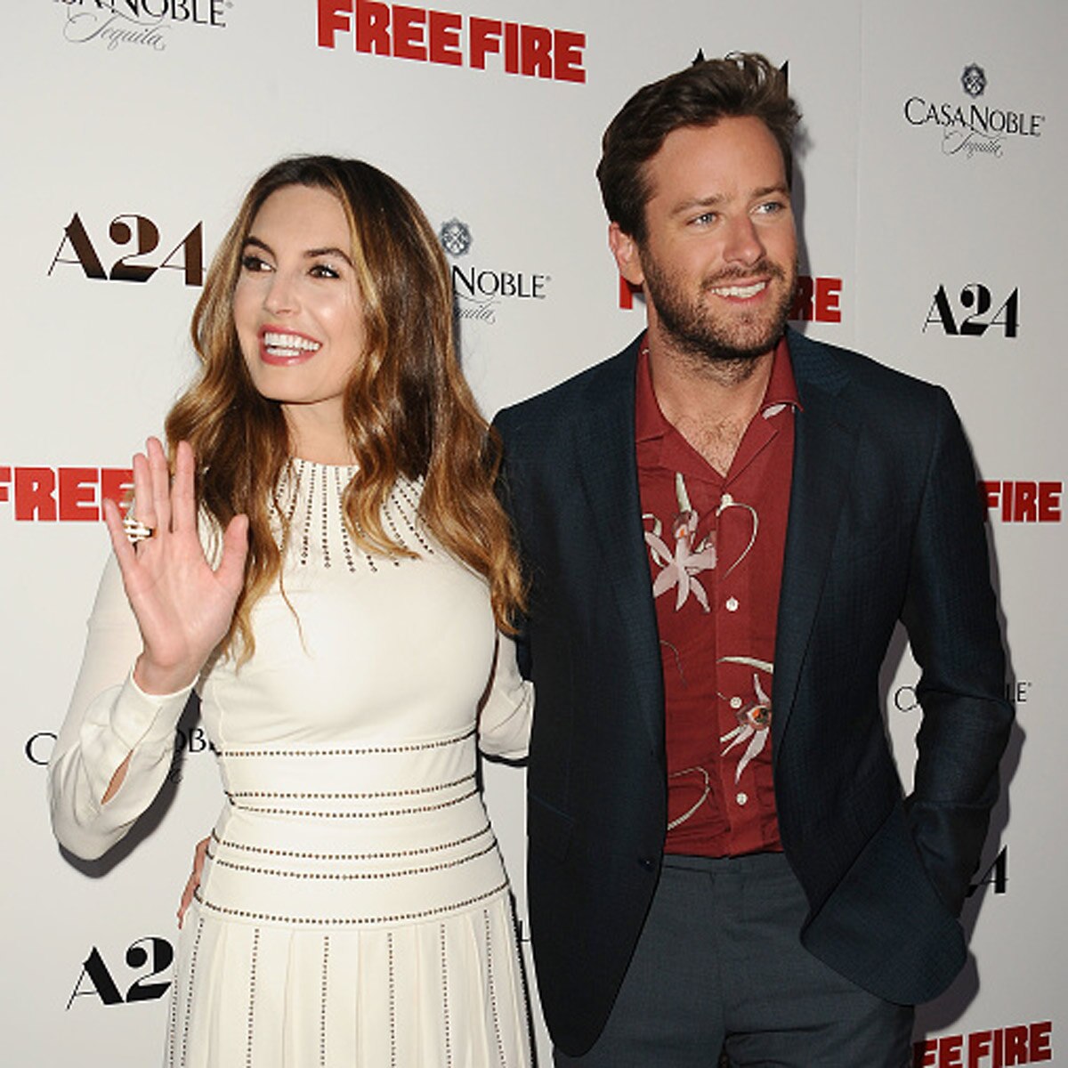 आर्मी हैमर अपनी पत्नी के साथ