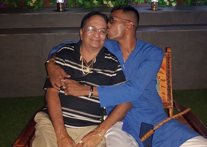 Hardik pandya with Father's Memory