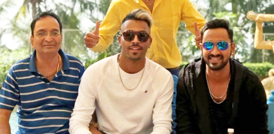 Hardik pandya with Father's Memory