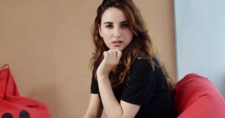 hareem shah slaps mufti