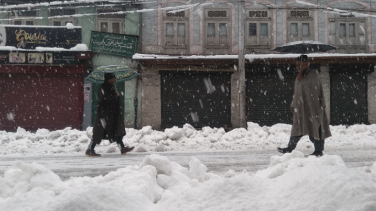 घाटी में इस समय चिल्ले-कलां का मौसम चल रहा है