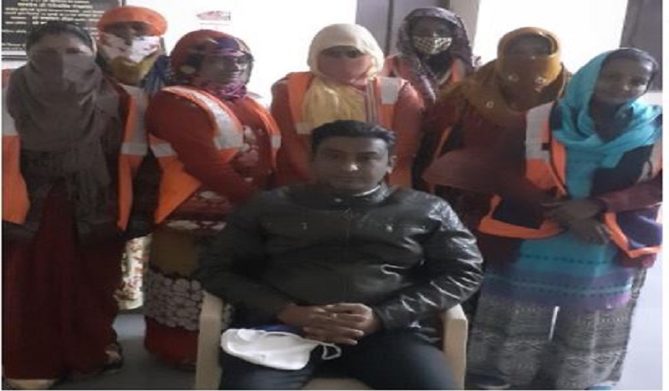 अधिकारी करने लगा संबंध बनाने की मांग