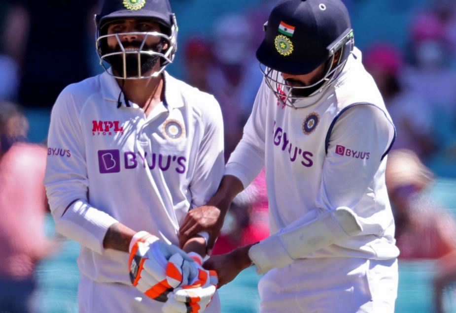 Ravindra Jadeja left thumb injured