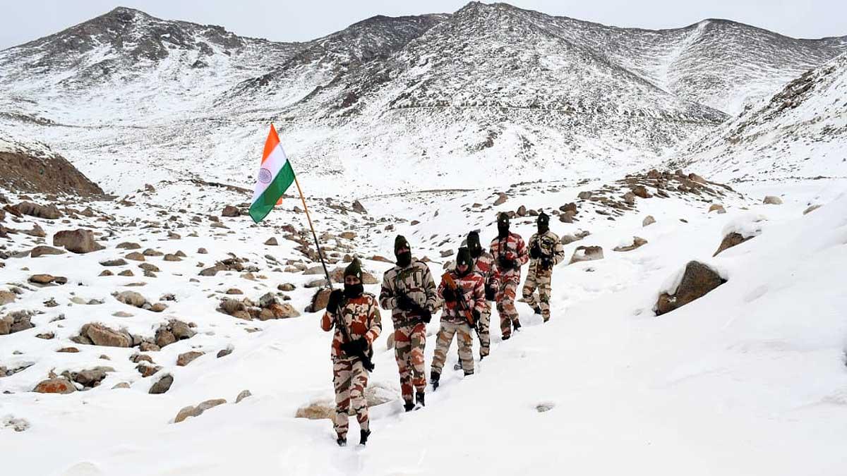 Indian Soldiers celebrating republic day in Ladakh
