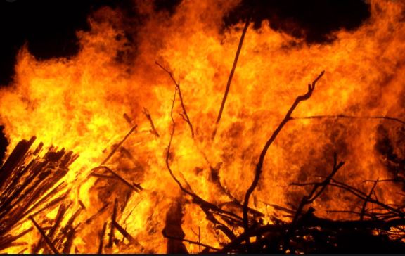 जिंदा जल गई तीन साल की बच्ची