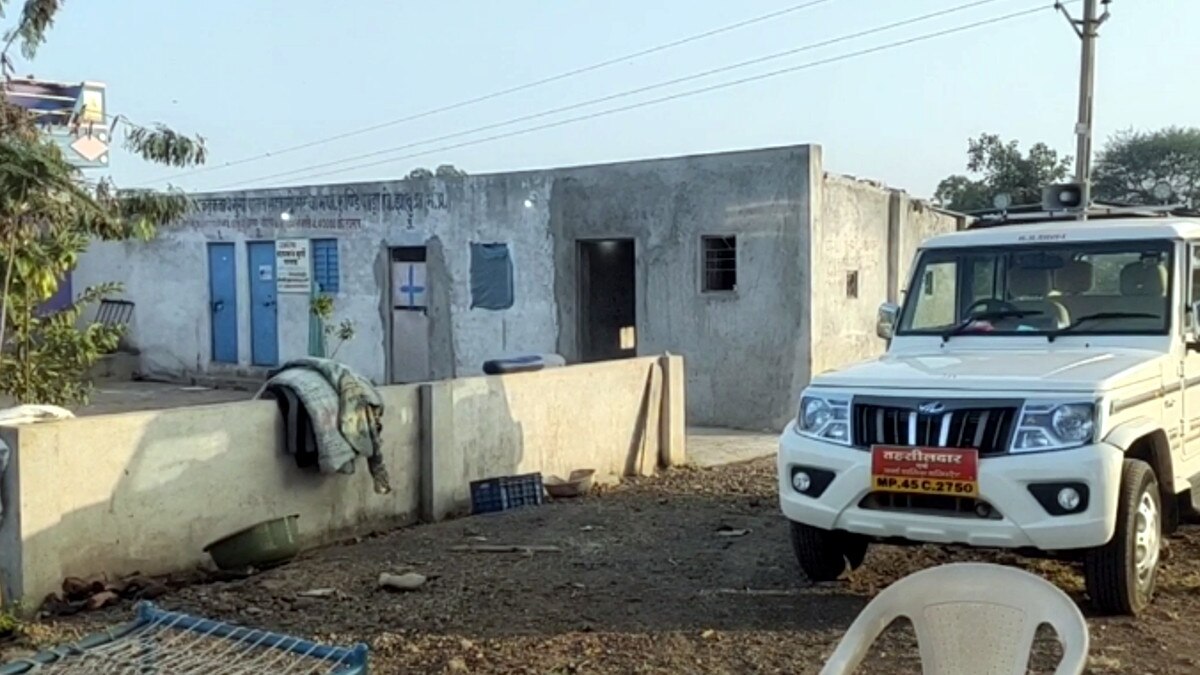 धोनी के कड़कनाथ चूजों का जहां हो रहा था पालन, बर्ड फ्लू से सभी की मौत 