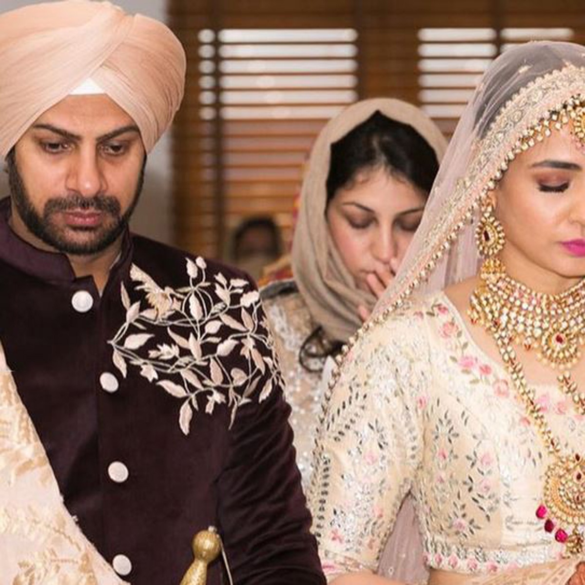 करणवीर मेहरा और निधि सेठ 