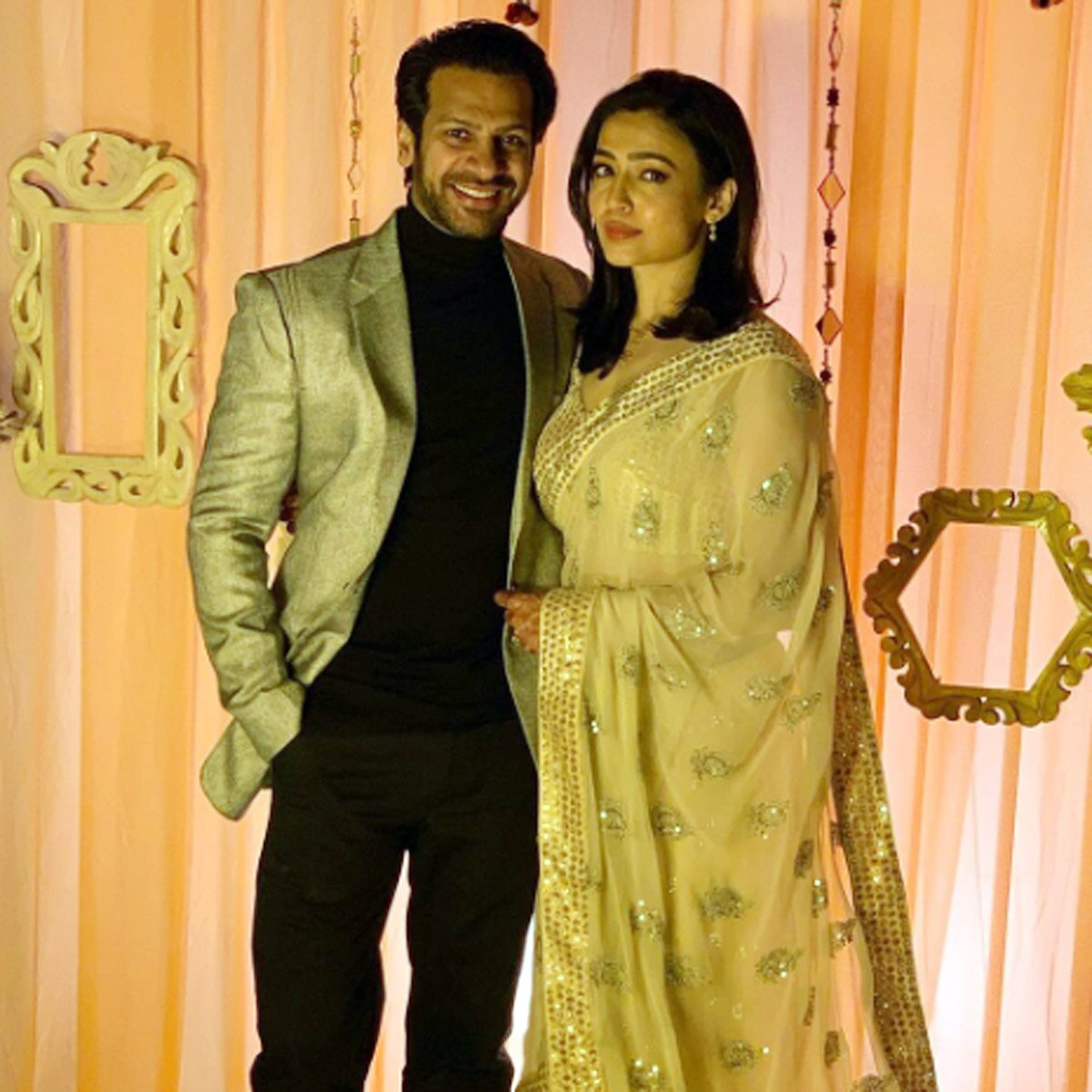 करणवीर मेहरा और निधि सेठ 