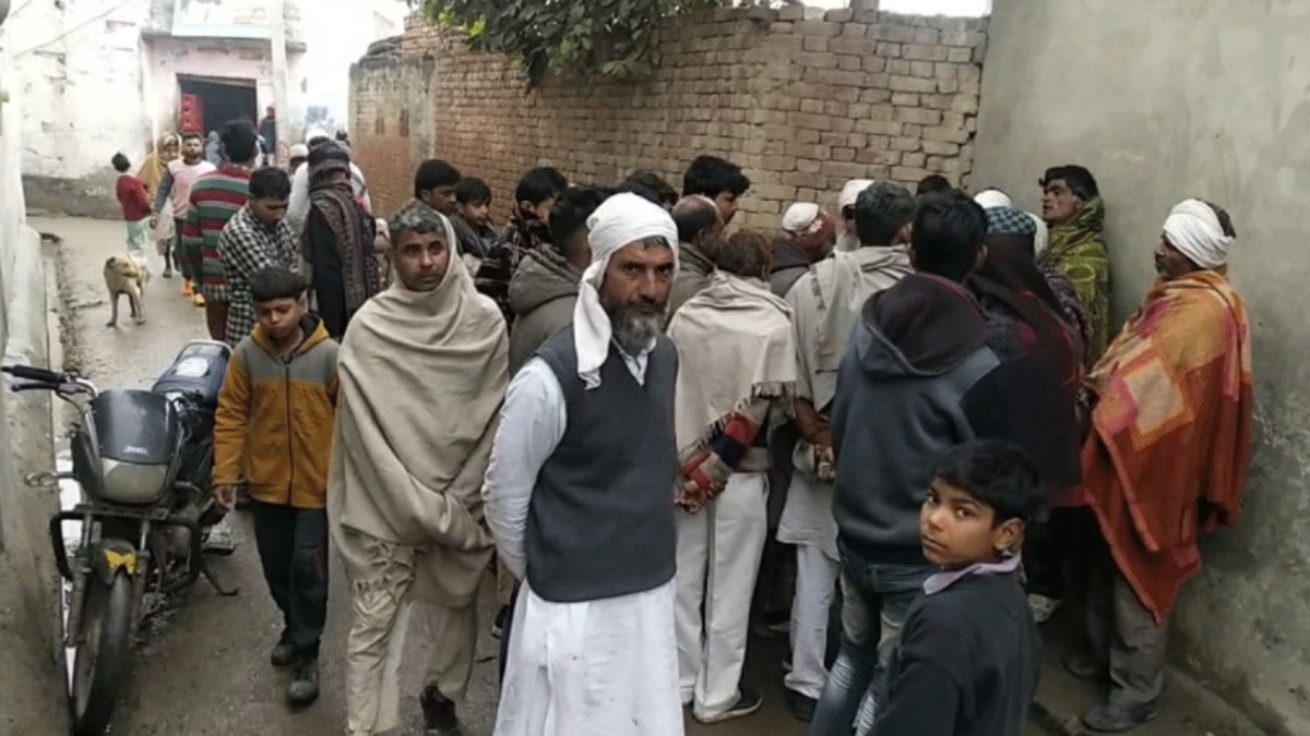 मजदूर की कैंची घोंपकर हत्या (फोटो आजतक)