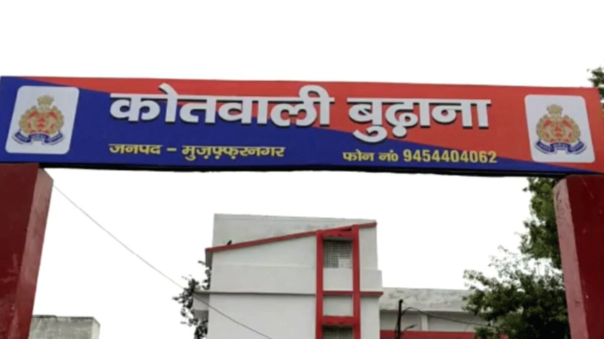 मजदूर की कैंची घोंपकर हत्या (फोटो आजतक)