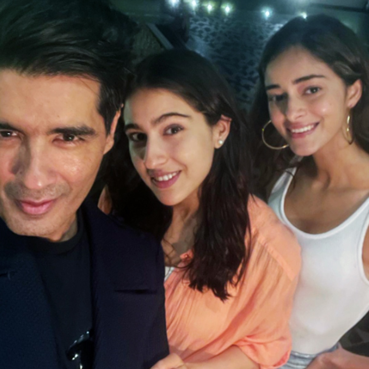 मनीष संग सारा और अनन्या