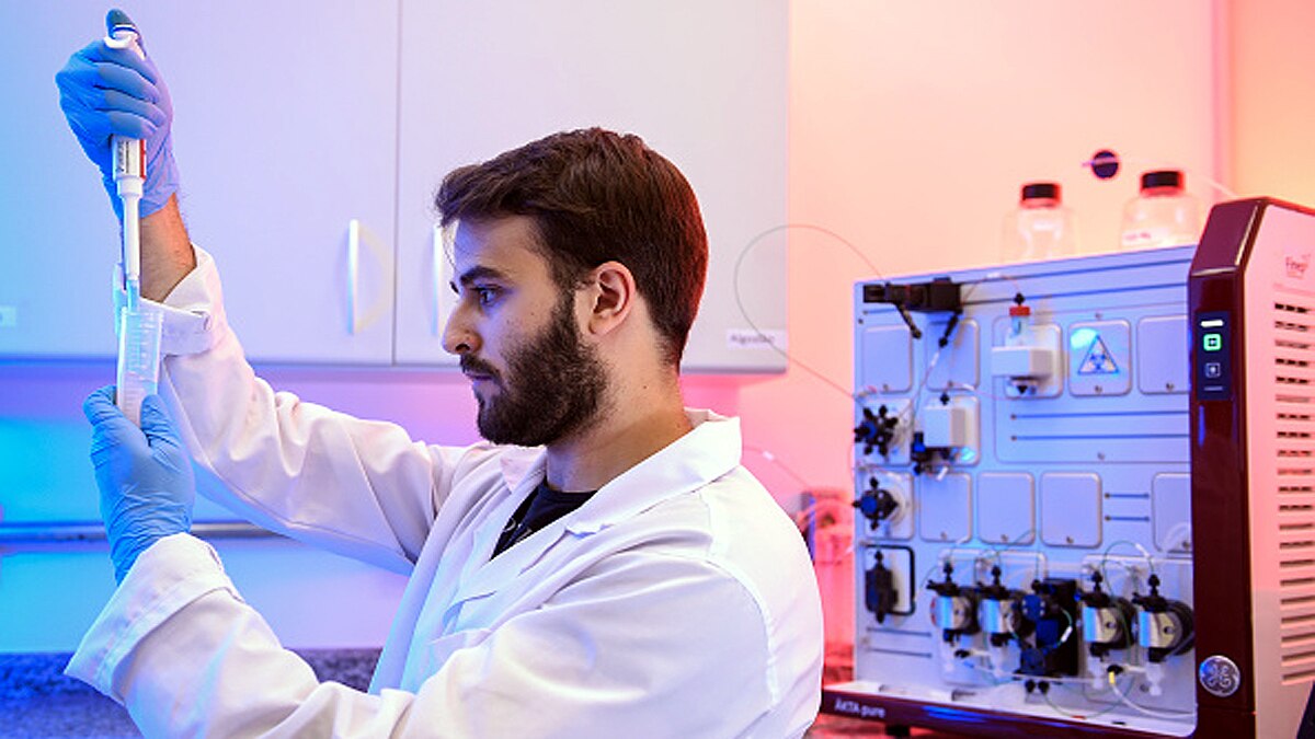 How the First Corona Vaccine Made