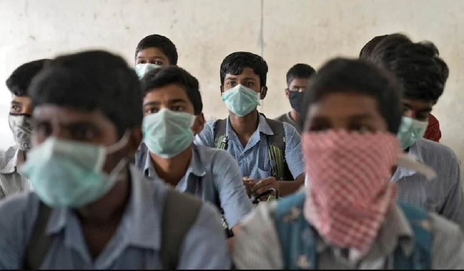 स्कूल फीस भरने के लिए बेटे ने की डकैती