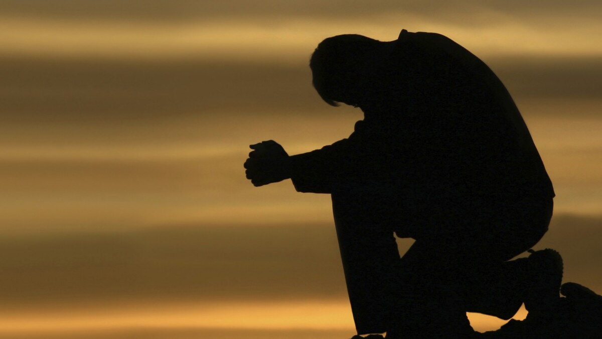 प्रेमिका को वीडियो कॉल कर नाबालिग छात्र ने की आत्महत्या