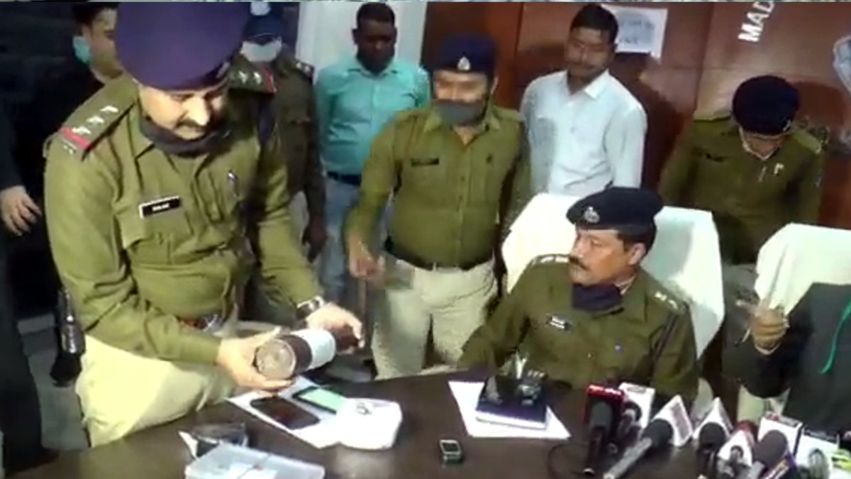 सुलेमानी और राम दरबार पत्‍थर के नाम पर जादूगर करते थे ठगी, अपनाते थे अजीब तरीका 