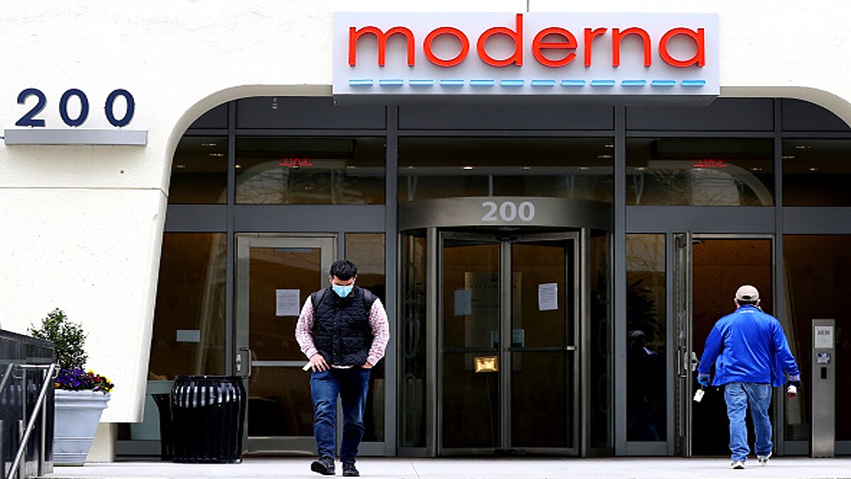 Moderna COVID-19 vaccine immunity to stay a year