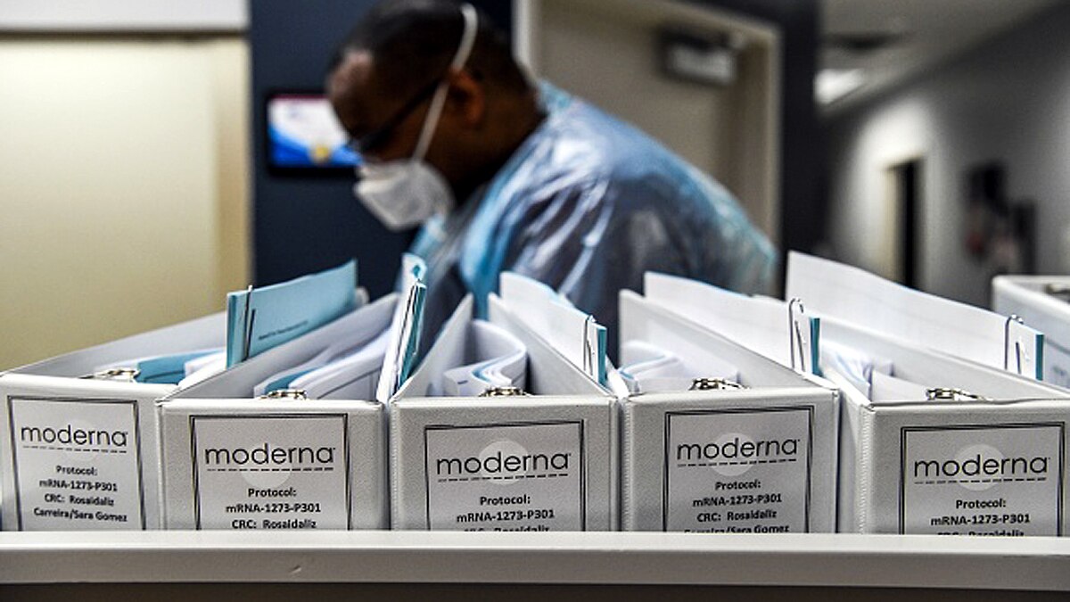 Moderna COVID-19 vaccine immunity to stay a year