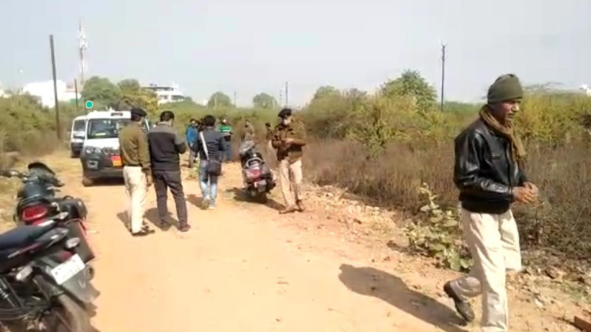  बदबू से बचने के लिए छिड़कता रहा रूम फ्रेशनर.