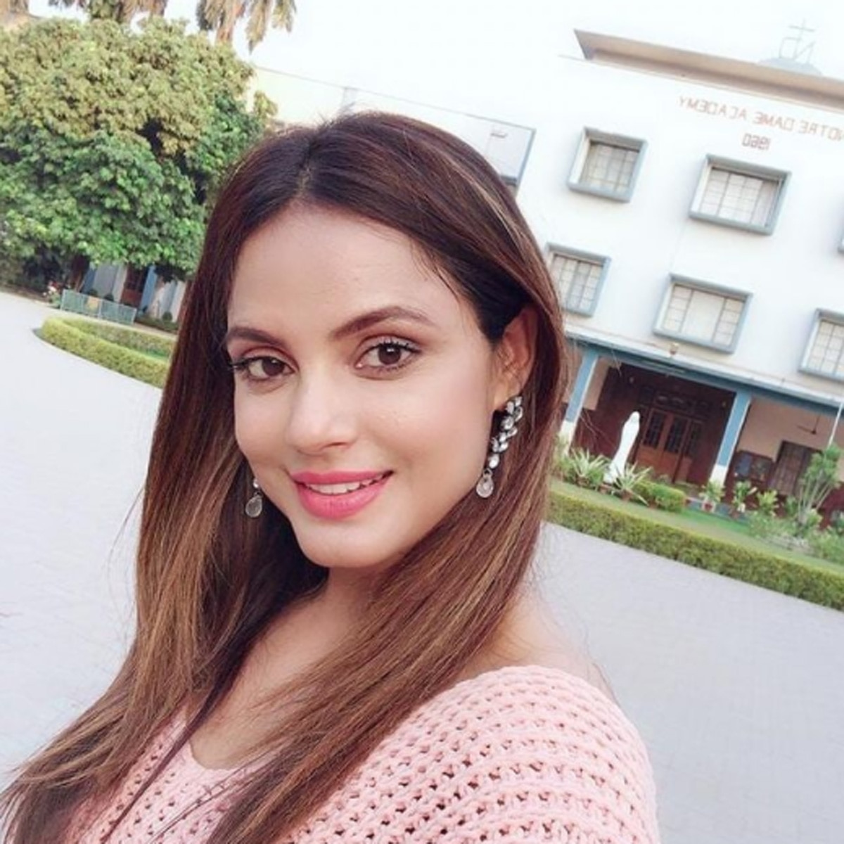 नीतू चंद्रा 