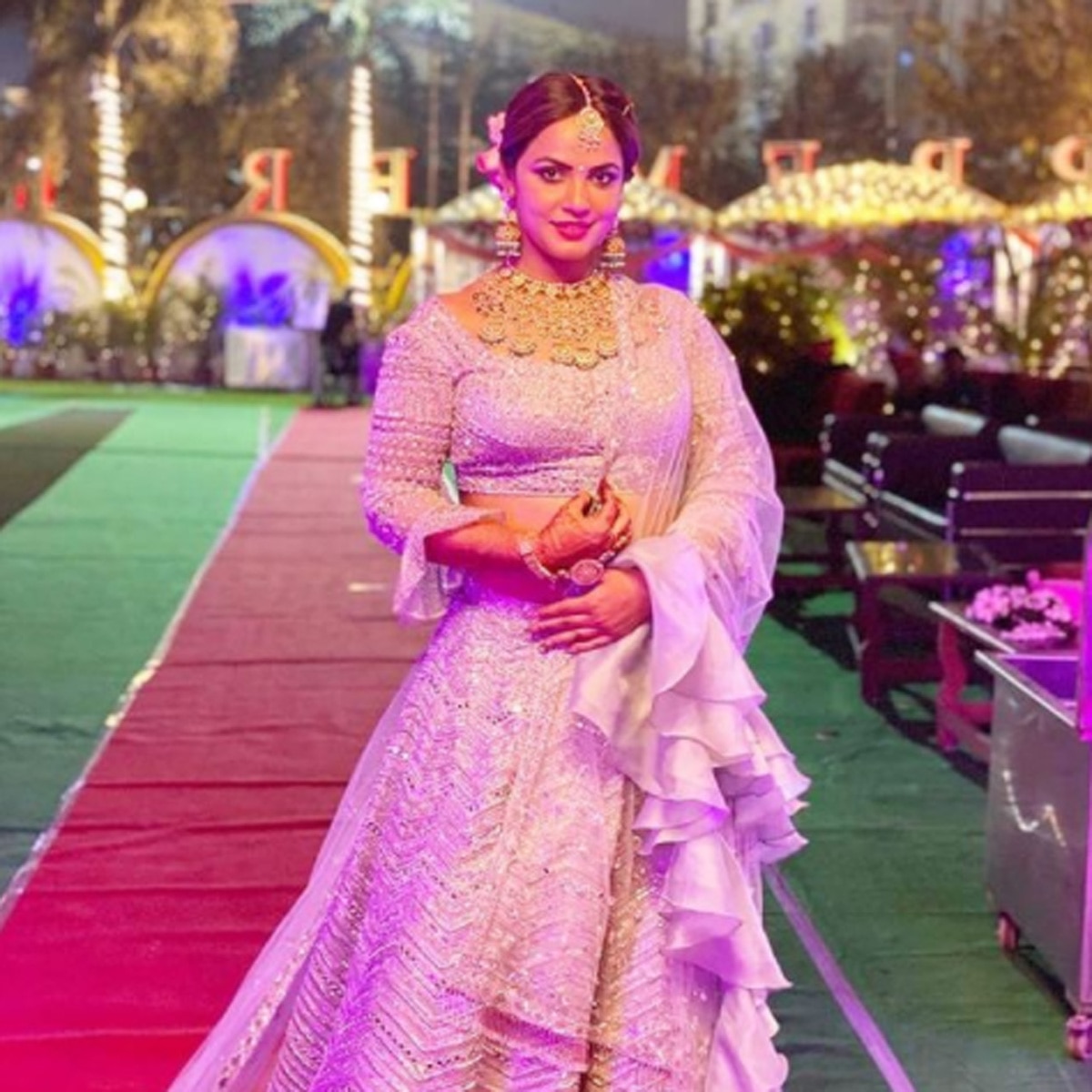 नीतू चंद्रा 